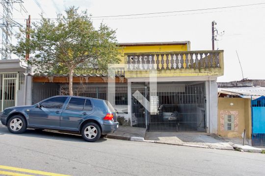 Fachada de casa para alugar com 1 quarto, 47m² em Ayrosa, Osasco