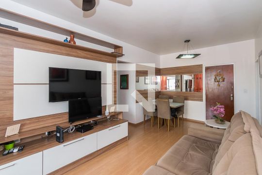 Sala de apartamento à venda com 2 quartos, 75m² em Penha, Rio de Janeiro