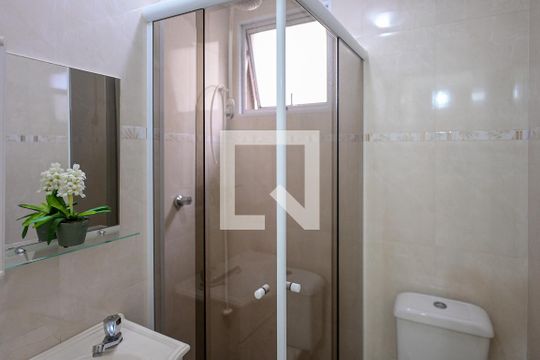 Banheiro de apartamento para alugar com 2 quartos, 48m² em Ipiranga, São Paulo