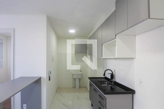 Cozinha de apartamento para alugar com 2 quartos, 39m² em Vila Prudente, São Paulo