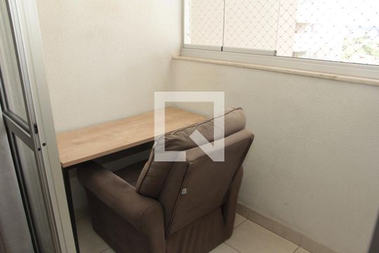 Varanda de apartamento para alugar com 3 quartos, 78m² em Heliópolis, Belo Horizonte