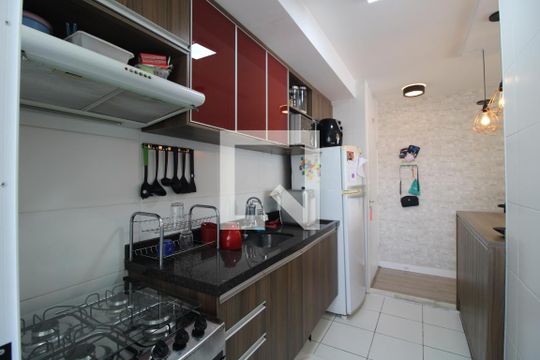 Cozinha de apartamento à venda com 3 quartos, 70m² em Jardim Prudência, São Paulo