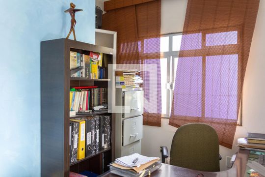Escritório de casa à venda com 4 quartos, 175m² em Cidade Mãe do Céu, São Paulo