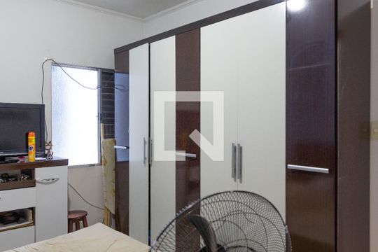 Suíte de casa à venda com 4 quartos, 175m² em Cidade Mãe do Céu, São Paulo