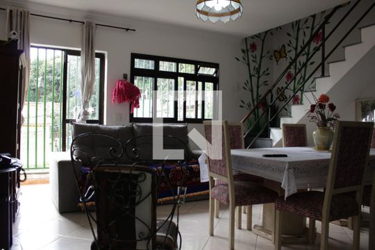 Sala 1 de casa para alugar com 3 quartos, 300m² em Sumaré, São Paulo