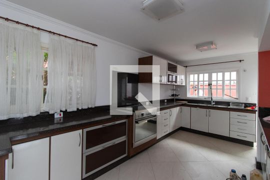 Cozinha de casa à venda com 3 quartos, 500m² em Vila Albertina, São Paulo
