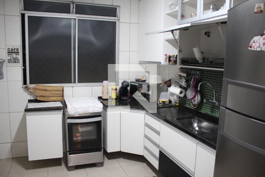 Cozinha de apartamento à venda com 4 quartos, 177m² em Inconfidentes, Contagem