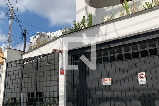 Fachada de casa para alugar com 7 quartos, 342m² em Parque da Mooca, São Paulo