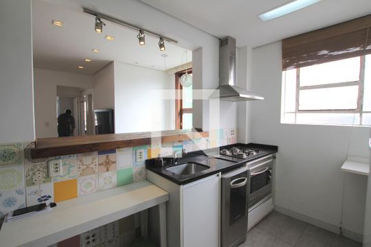 Cozinha de apartamento à venda com 3 quartos, 80m² em Auxiliadora, Porto Alegre