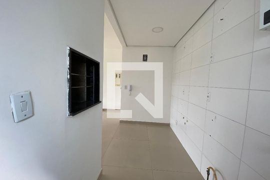 Cozinha  de apartamento à venda com 2 quartos, 50m² em Passo das Pedras, Porto Alegre