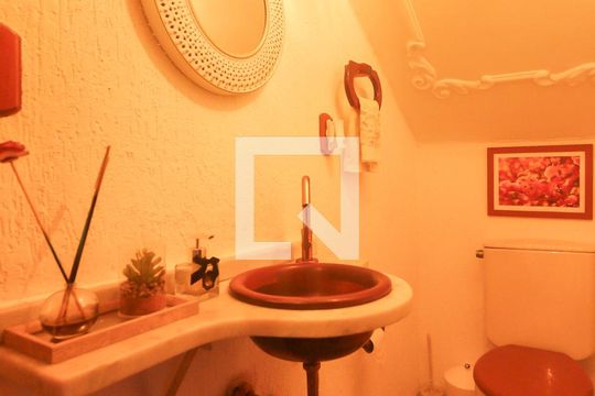 Lavabo de casa à venda com 4 quartos, 388m² em Jardim Itu, Porto Alegre