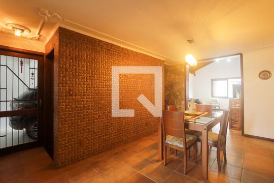 Sala de casa à venda com 4 quartos, 388m² em Jardim Itu, Porto Alegre