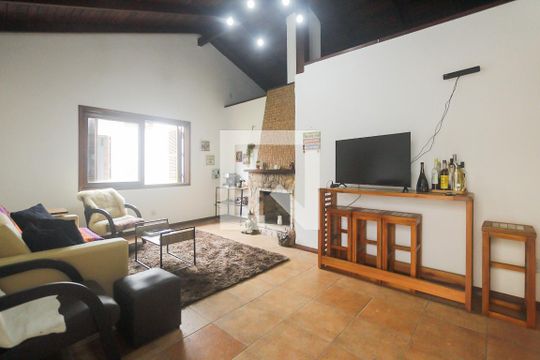 Casa à venda com 4 quartos, 388m² em Jardim Itu, Porto Alegre