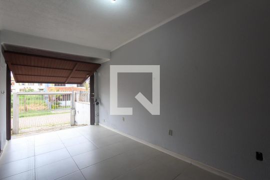 Garagem de casa à venda com 4 quartos, 388m² em Jardim Itu, Porto Alegre
