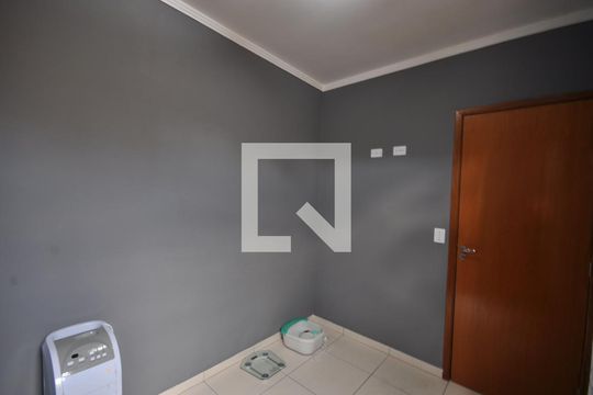 Quarto 2 de casa de condomínio para alugar com 2 quartos, 60m² em Vila Nilo, São Paulo