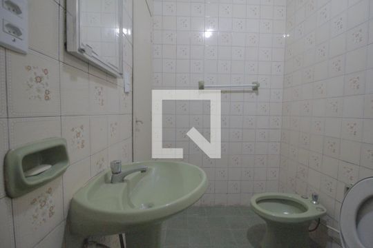 Banheiro de casa para alugar com 2 quartos, 60m² em Igara, Canoas