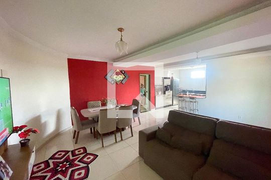 Sala de casa à venda com 2 quartos, 330m² em Tirol (barreiro), Belo Horizonte