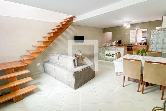 Casa de Condomínio à venda com 3 quartos, 150m² em Parque São Vicente, Mauá