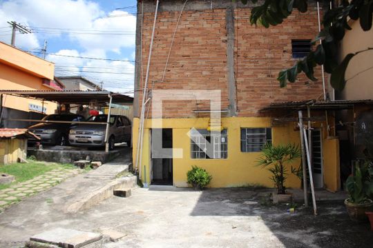 Quintal de casa à venda com 2 quartos, 170m² em Lindéia, Contagem