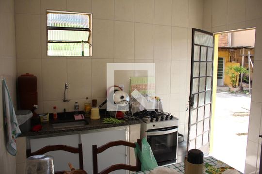 Cozinha de casa à venda com 2 quartos, 170m² em Lindéia, Contagem