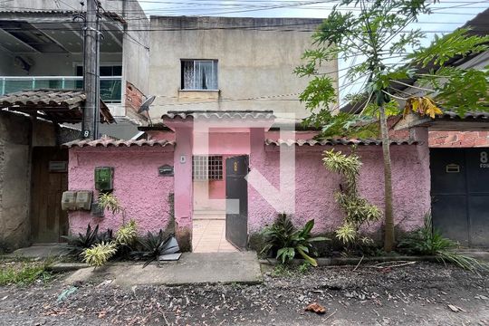 Fachada  de casa para alugar com 2 quartos, 80m² em Vargem Pequena, Rio de Janeiro