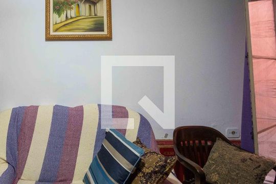 Casa à venda com 2 quartos, 193m² em São Judas Tadeu, Diadema