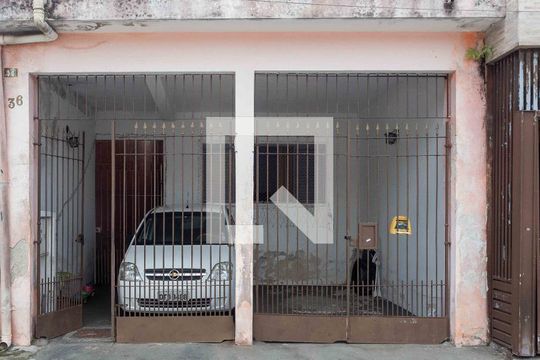 Fachada de casa à venda com 2 quartos, 193m² em São Judas Tadeu, Diadema