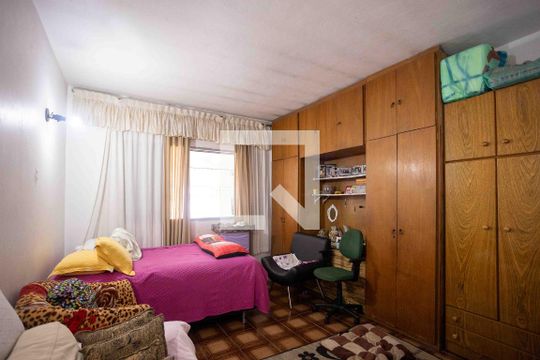 Quarto 1 de casa à venda com 2 quartos, 193m² em São Judas Tadeu, Diadema