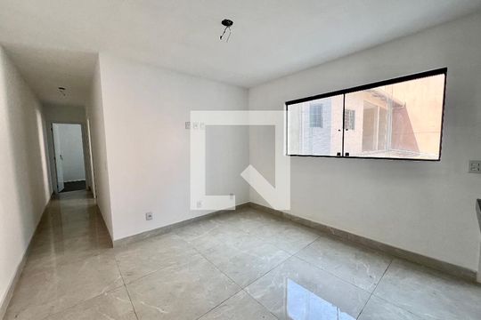 Sala de apartamento à venda com 2 quartos, 67m² em Europa, Contagem