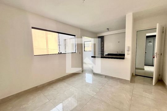Sala de apartamento à venda com 2 quartos, 67m² em Europa, Contagem