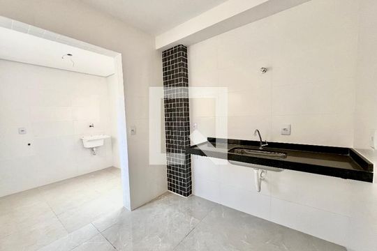 Cozinha de apartamento à venda com 2 quartos, 67m² em Europa, Contagem