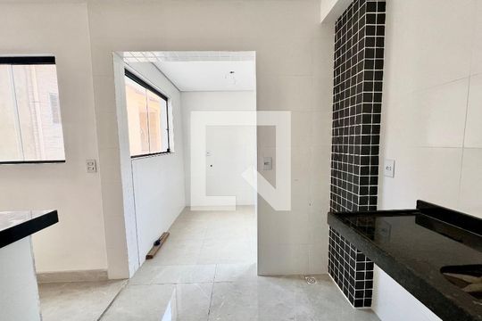 Cozinha de apartamento à venda com 2 quartos, 67m² em Europa, Contagem