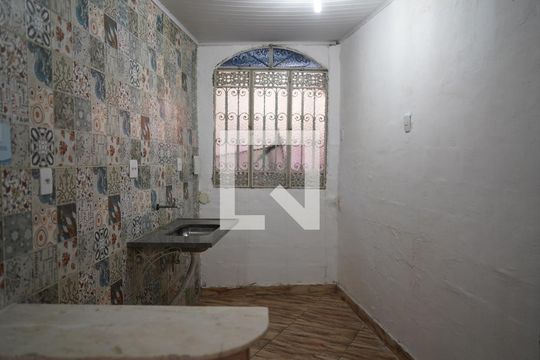 cozinha de apartamento para alugar com 1 quarto, 50m² em Jacarepaguá, Rio de Janeiro
