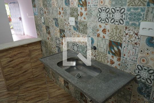 Cozinha de apartamento para alugar com 1 quarto, 50m² em Jacarepaguá, Rio de Janeiro