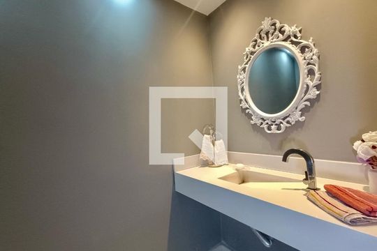 Lavabo de apartamento à venda com 4 quartos, 300m² em Copacabana, Rio de Janeiro