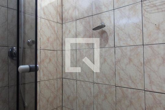 Banheiro de casa para alugar com 3 quartos, 80m² em Jardim dos Comerciários (venda Nova), Belo Horizonte