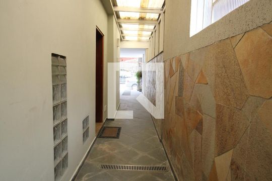 Corredor 2 de casa para alugar com 3 quartos, 350m² em Jardim Sao Paulo(zona Norte), São Paulo