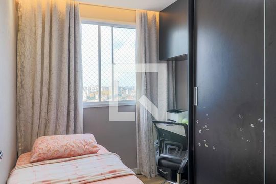 Quarto 2 de apartamento para alugar com 2 quartos, 42m² em Jardim Germania, São Paulo