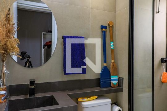 Banheiro de apartamento para alugar com 2 quartos, 42m² em Jardim Germania, São Paulo