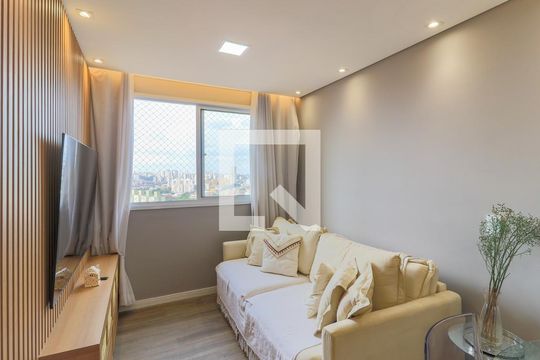 Apartamento para alugar com 2 quartos, 42m² em Jardim Germania, São Paulo
