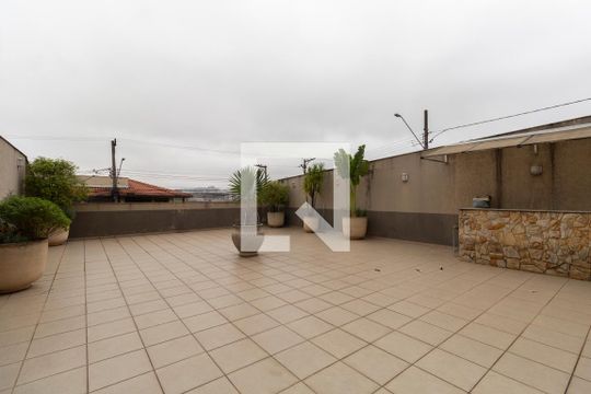 Quintal de casa à venda com 3 quartos, 350m² em Vila Campanela, São Paulo