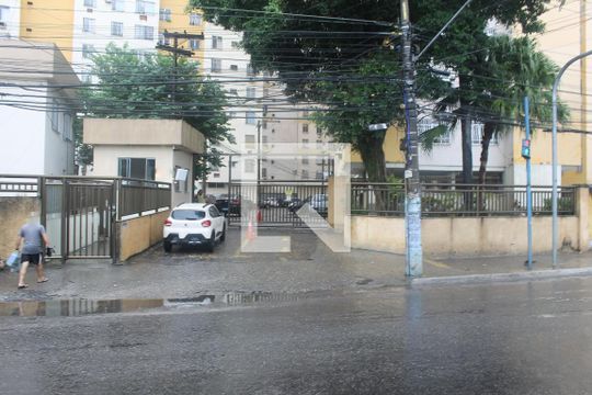 Fachada de apartamento para alugar com 2 quartos, 60m² em Estrela do Norte, São Gonçalo