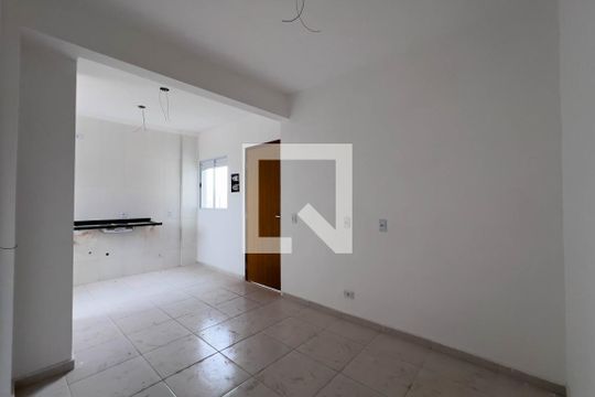 Sala e cozinha de apartamento à venda com 3 quartos, 48m² em Vila Aricanduva, São Paulo