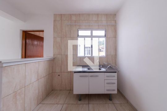 Cozinha de apartamento para alugar com 2 quartos, 45m² em Colônia, Ribeirão Pires