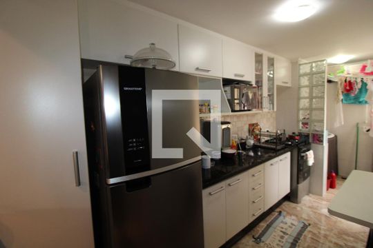 Cozinha de apartamento para alugar com 2 quartos, 56m² em Parque Reboucas, São Paulo