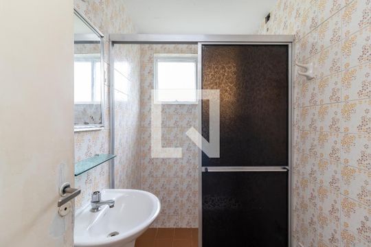Banheiro de apartamento à venda com 2 quartos, 70m² em Lauzane Paulista, São Paulo