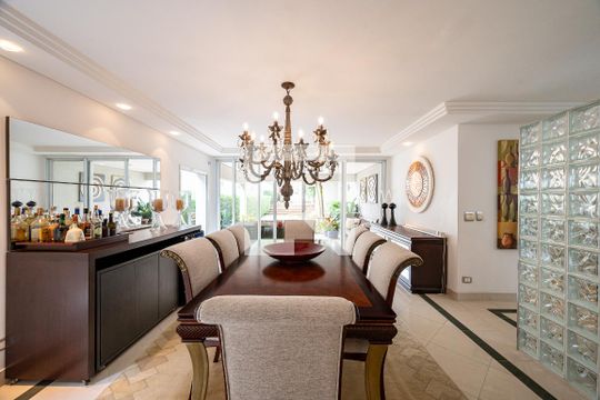 Sala de casa à venda com 4 quartos, 600m² em Planalto Paulista, São Paulo