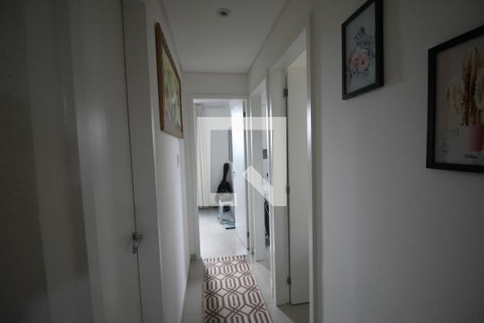 Corredor de apartamento à venda com 3 quartos, 63m² em Vila Inglesa, São Paulo