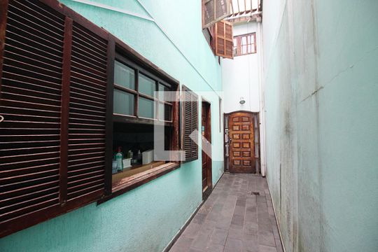 Corredor de casa à venda com 4 quartos, 185m² em Jardim Lavinia, São Bernardo do Campo