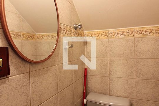 Lavabo de casa à venda com 4 quartos, 185m² em Jardim Lavinia, São Bernardo do Campo